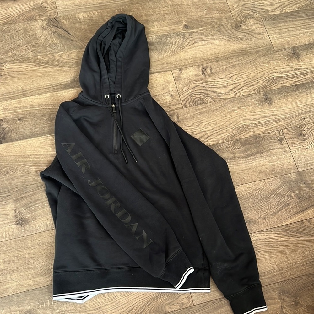 Mens Jordan hoodie size xl black